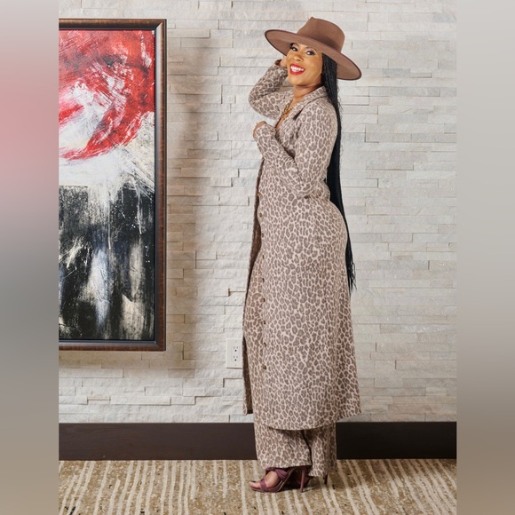 Rich Wife Duster Set - Picture 2 of 2